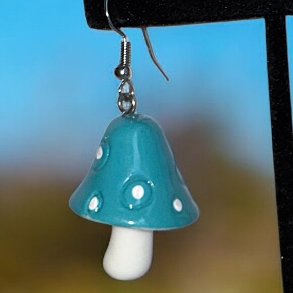 Novelty Pierced Earrings Blue and White Mushroom Plastic *read* - Picture 2 of 5